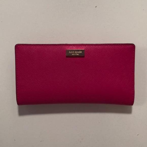 kate spade Handbags - Kate Spade Pink Bi-fold Wallet kate spade Handbags - Kate Spade Pink Bi-fold Wallet